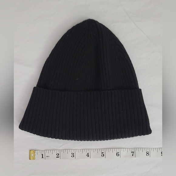 Ribbed knit hat - Picture 5 of 9